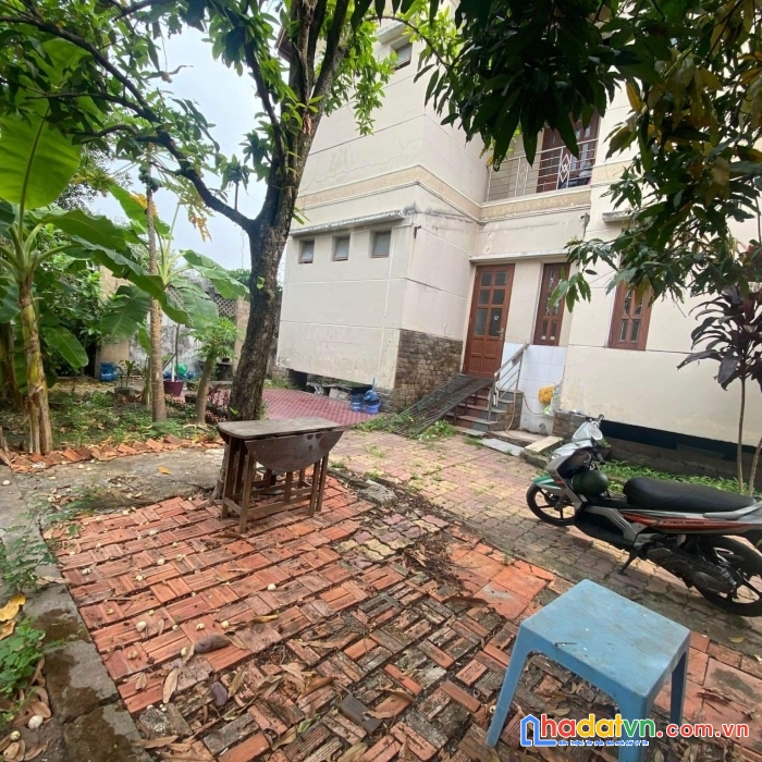 Bán đất kèm biệt thự đường vườn lài, hà huy giáp -  quận 12, dt: 18x84m, sổ vuông, 45 tỷ