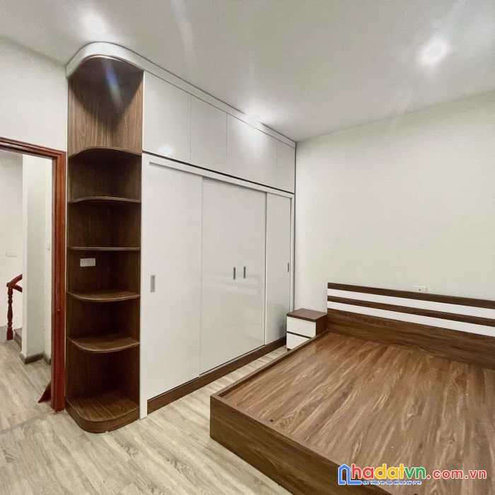 Bán nhà ngọc hà, ba đình, lô góc, 3 mặt ngõ, sát phố, 30m2 4t mt3.8m, giá 3.3 tỷ