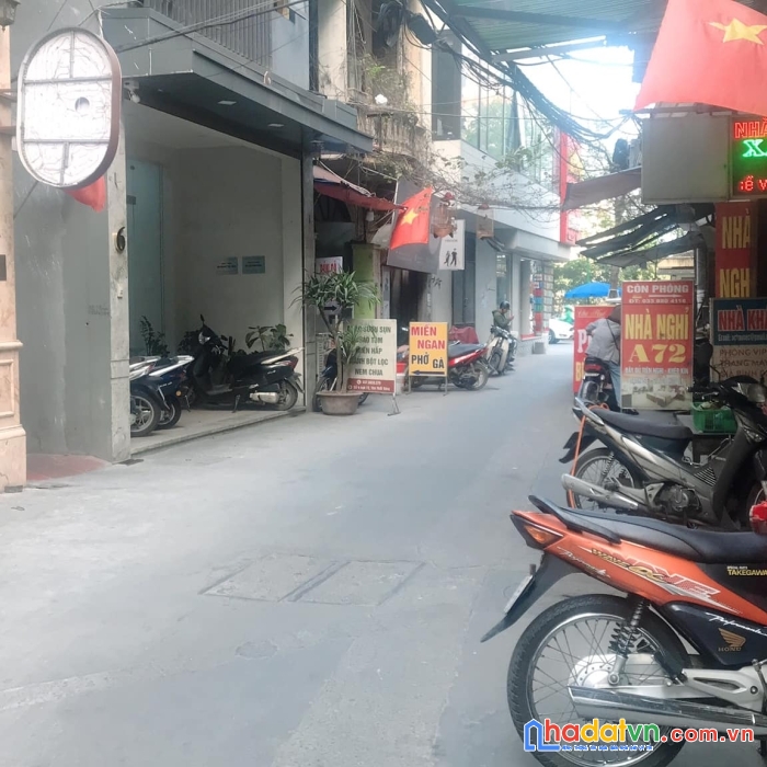 Bán nhà phố tôn thất tùng, gần phố, ô tô đỗ, kinh doanh, nhà cũ, 92m, 13tỷ8