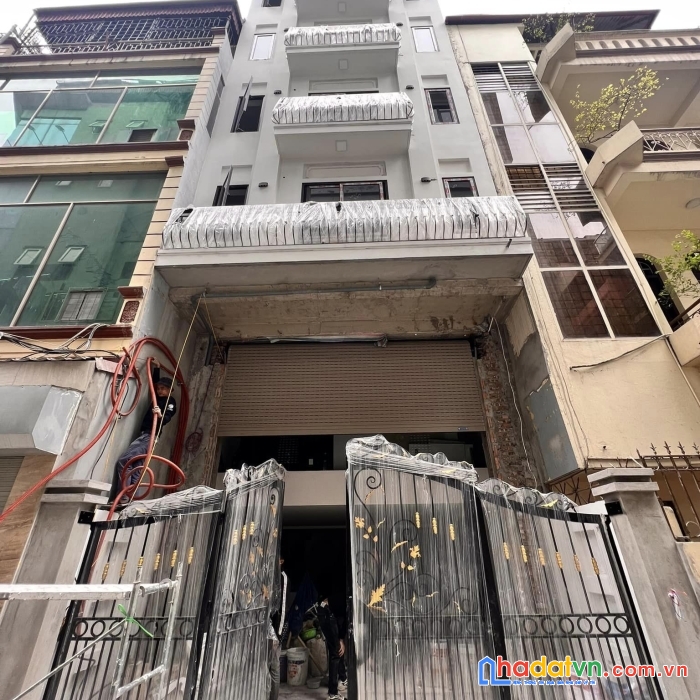 Cần bán gấp nhà khuất duy tiến 55m2 8 tầng mt5.5m nhà mới thang máy gara kinh doanh