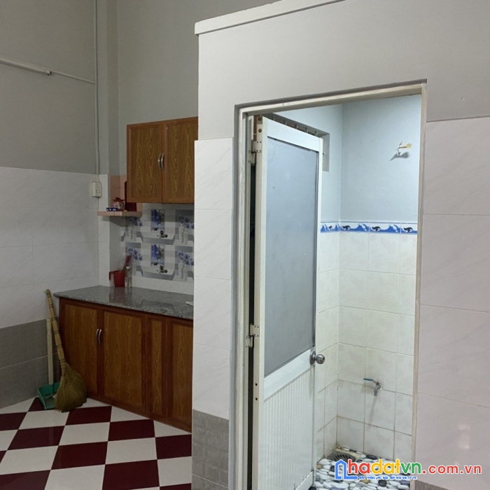 Nhà thuê căn góc cách mt tùng thiện vương 15m p13 q8