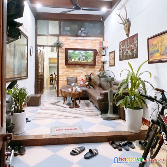 Bán nhà hồ đắc di 40m phân lô ô tô vào nhà gần hồ giá mềm