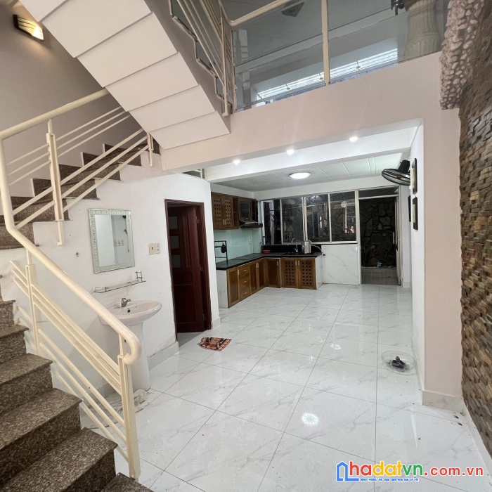 Hxt 10m - p13 bình thạnh - 56m2 - xe hơi ngủ trong nhà - nhỉnh 8 tỷ