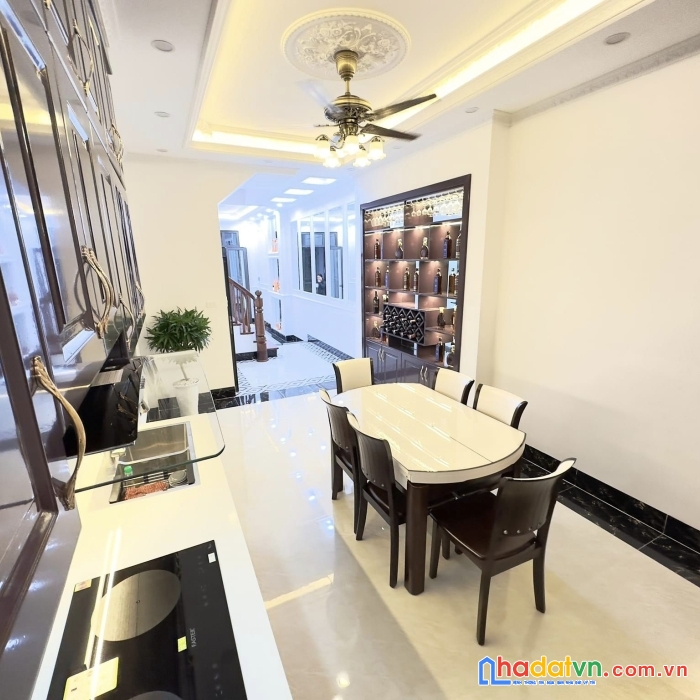 Bán nhà phố thịnh quang, đống đa 47m, 4 tầng. giá: 6.3 tỷ
