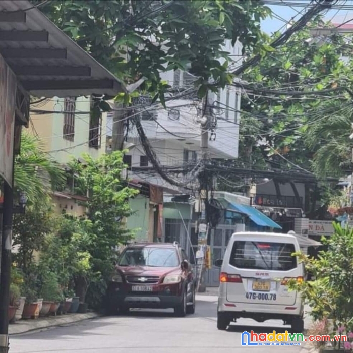 Nhà mới ở ngay trường chinh, phường 14 - thông khu bàu cát - 7,x tỷ