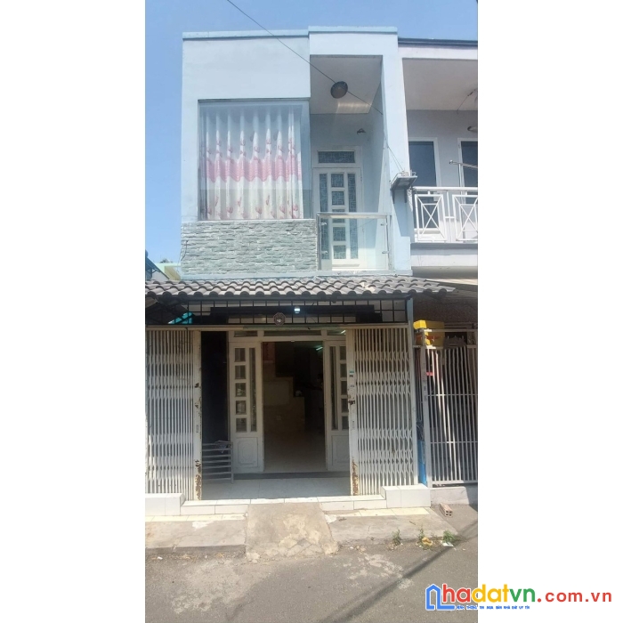 Mặt tiền dương tự quán, giáp ranh q6 ngay vòng xoay hậu giang, gần aeon mall tên lửa, nhà rất mới