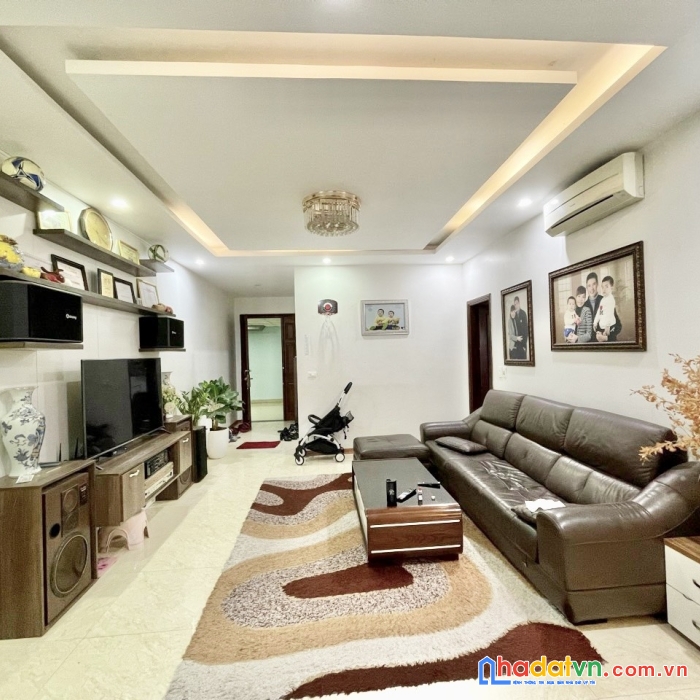 Bán chung cư ngô thì nhậm hà đông 90m2, 3 ngủ, 2 vs, hơn 2 tỷ