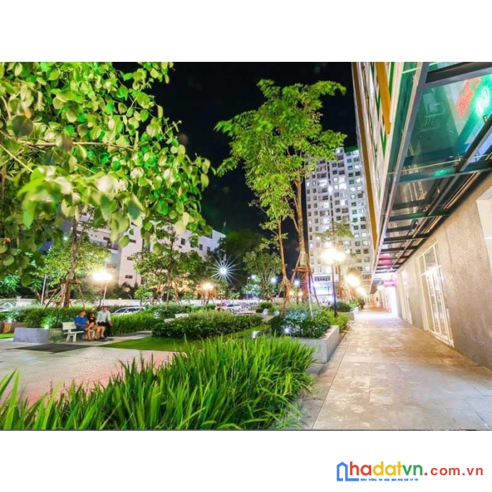 Bán khách sạn khu trung sơn quận 8 - dt 8 x 20 - 5 tầng - thang máy - 20 tỷ