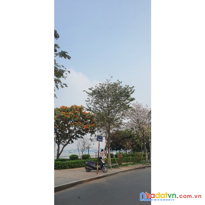 Bán nhà lạc long quân, ra phố 10m, 40m2, 5 tỷ