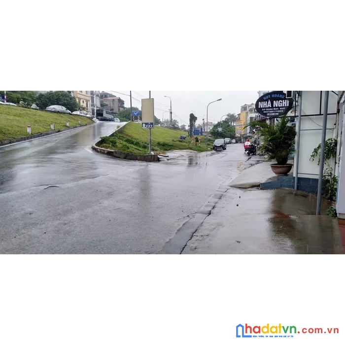 Bán nhà mặt phố bát khối long biên dt 200 m2 mặt tiền 7,5 m giá 21 tỷ (thương lượng)
