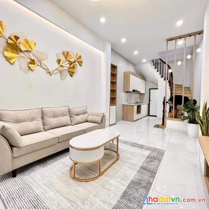 Bán nhà hoàng văn thái 45m 5 tầng nhà mới đẹp, thoáng sáng, có ô thoáng chờ thang máy và giếng