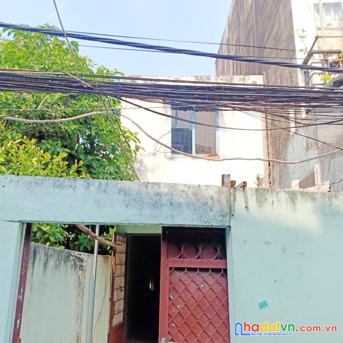 Nhà nở hậu chữ l đường tám danh p4q8. giá 5,2 tỷ tl