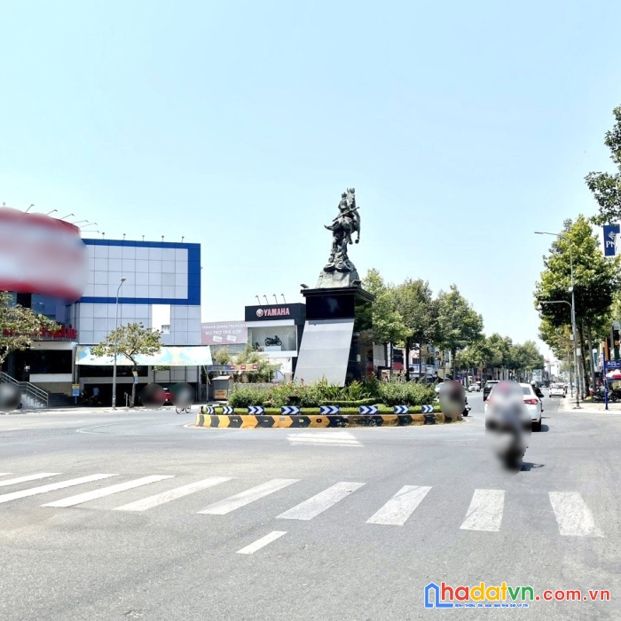 Mặt tiền cách mạng tháng 8 - đối diện cv lê thành duy - p. phước hiệp - tp bà rịa