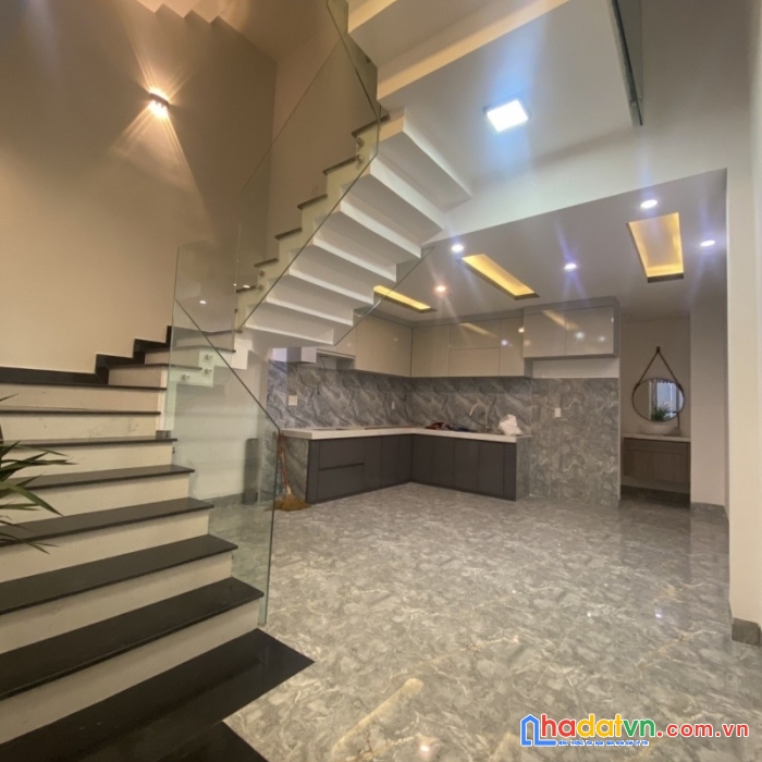 Thanh khê-bán nhà đẹp kiệt oto điện biên phủ-56m2-4t-ngang5m-4-5 tỷ-0905891799