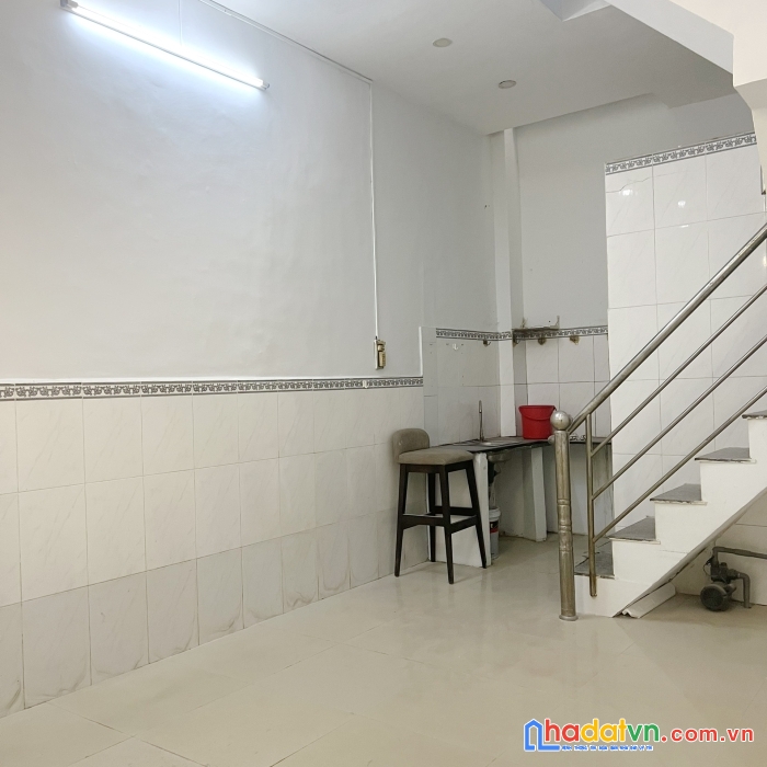 Nhà 2 tầng đường dương bá trạc p1q8 giá : 2.35 tỷ