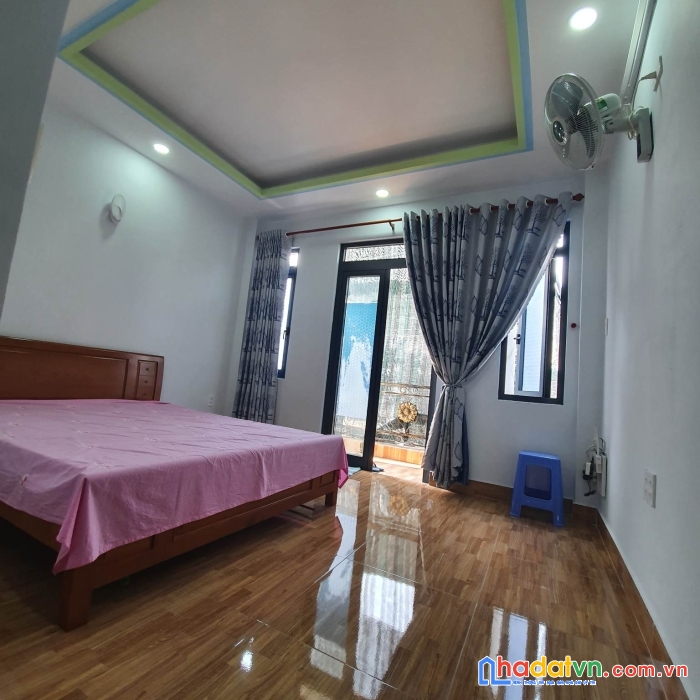 Nhà mới vào ở ngay – full nội thất – 5 tâng – ql1a - thành lộc - quận 12 – giá chỉ nhỉnh 5 tỷ