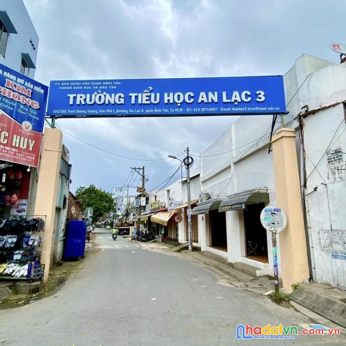 Bán nhà 3 tấm kế tên lửa aeon mall