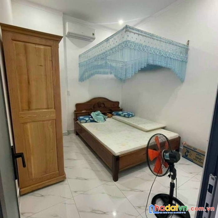 Bán gấp nhà c4 đẹp 118m2 shr thổ cư kp1 p.tân hiệp, gần chợ, đường thông 2 ô tô