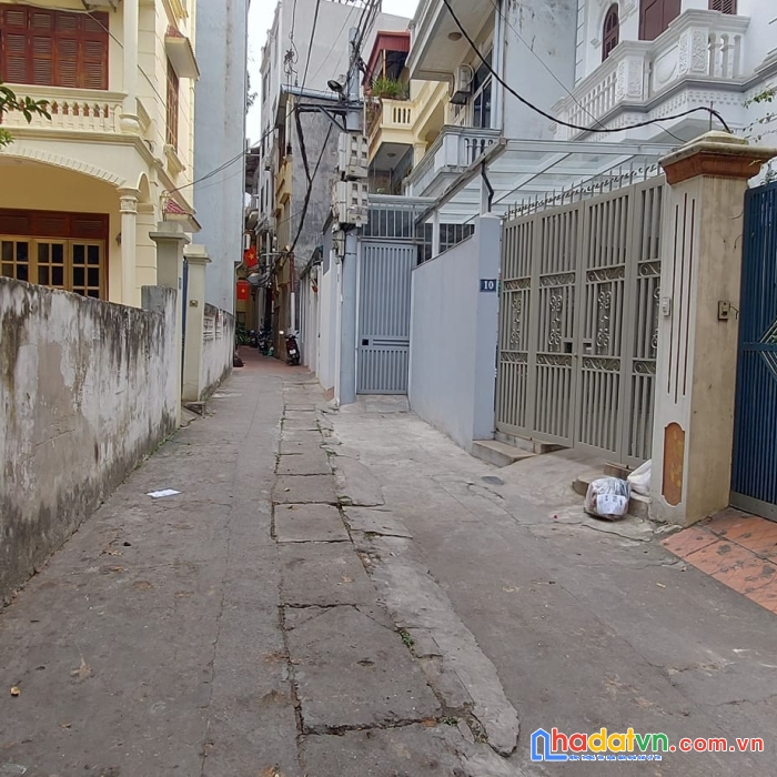 Chủ cần bán gấp!! hạ chào 300trieu nhà  ở xuân đỉnh, bắc từ liêm 120m2 4t ô tô dân xây, nộp thất