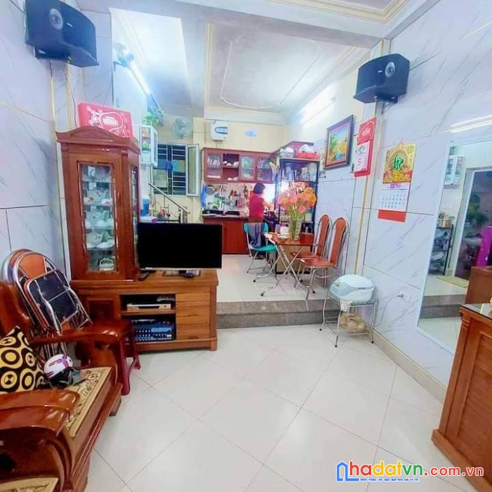 Bán nhà phố nghĩa dũng - trung tâm quận ba đình chỉ vài phút đi bộ sang phố cổ - dt:39m2 3 tầng x