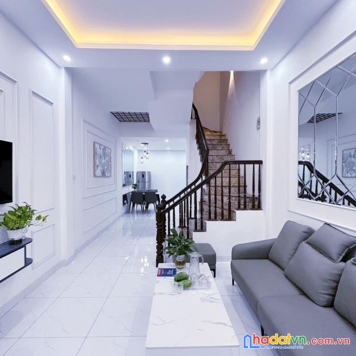 Bán nhà đội cấn-54m-3thoáng-oto tránh 10m-gần phố-tiện ích-giá 5tỷ
