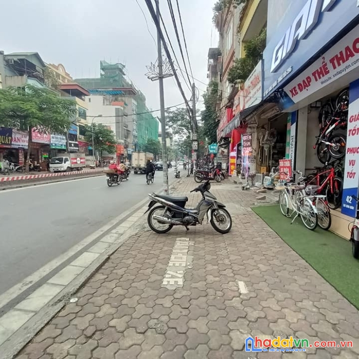 Bán 185m2 mặt phố lạc long quân tây hồ kinh doanh nhỉnh 200 triêu/m2.