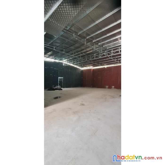 Cho thuê kho xưởng tại nguyễn xiển,thanh xuân,hà nội. diện tích 300m xe 3.5 tấn đỗ cửa, giá 80k/m