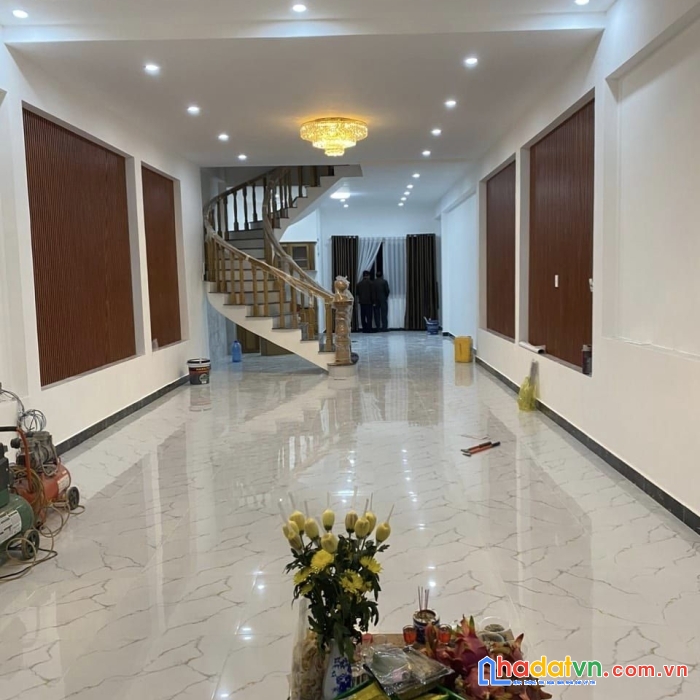 Cần tiền bán gấp nhà đẹp đẹp kqh nguyễn hữu cầu, đà lạt giá 8 tỷ