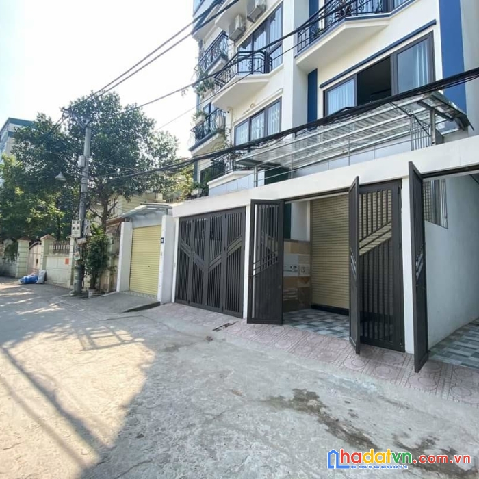 Còn 1 căn duy nhất tại khu bà triệu hà đông ô tô đỗ cổng 32m 5tầng mt4m giá nhỉnh 3 tỷ.