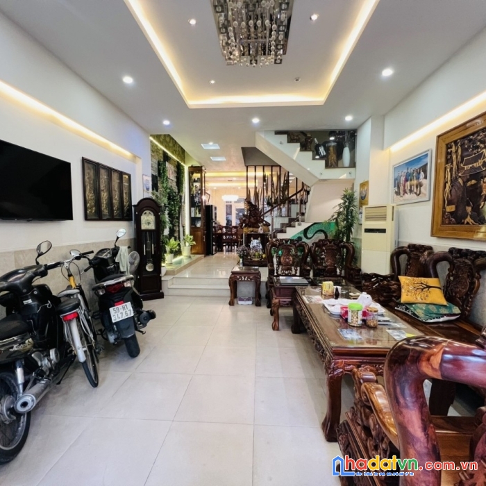 Bán nhà hẻm xe hơi  đường lạc long quân  giá rẻ 54m2 3 tấm đẹp
