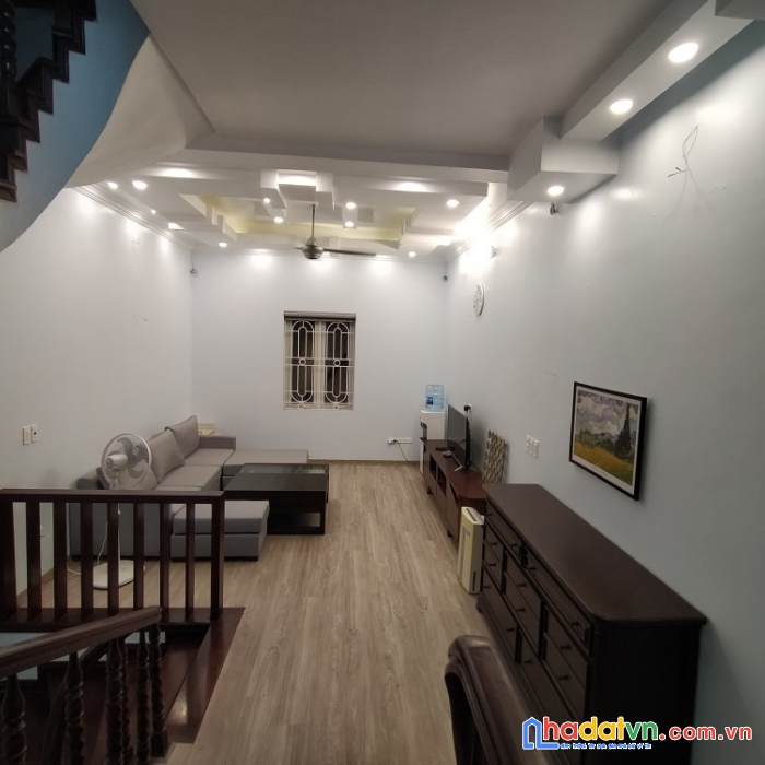 Bán nhà ngõ phố 6x ngọc lâm long biên  9.2 tỷ diện tích 65m2 nhà đẹp