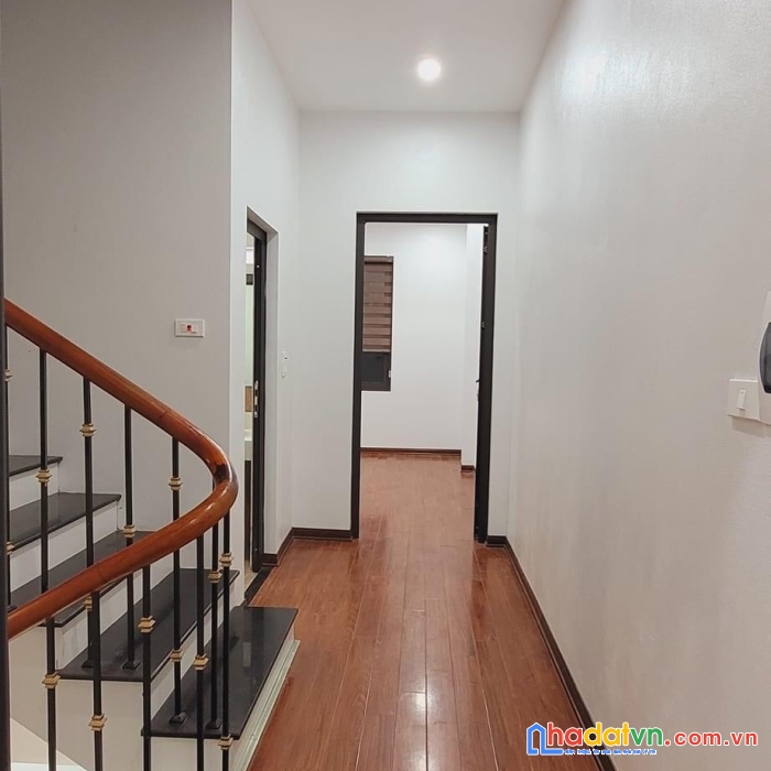 Bán nhà ngô thì nhậm 48m2 4t chỉ hơn 5tỷ ô tô kinh doanh