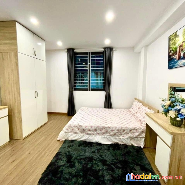 Ccmni phùng khoang 75m2 x 7 tầng thang máy - ngõ rộng nông 3,5m - 18 phòng khép kín - 1,1 tỷ/