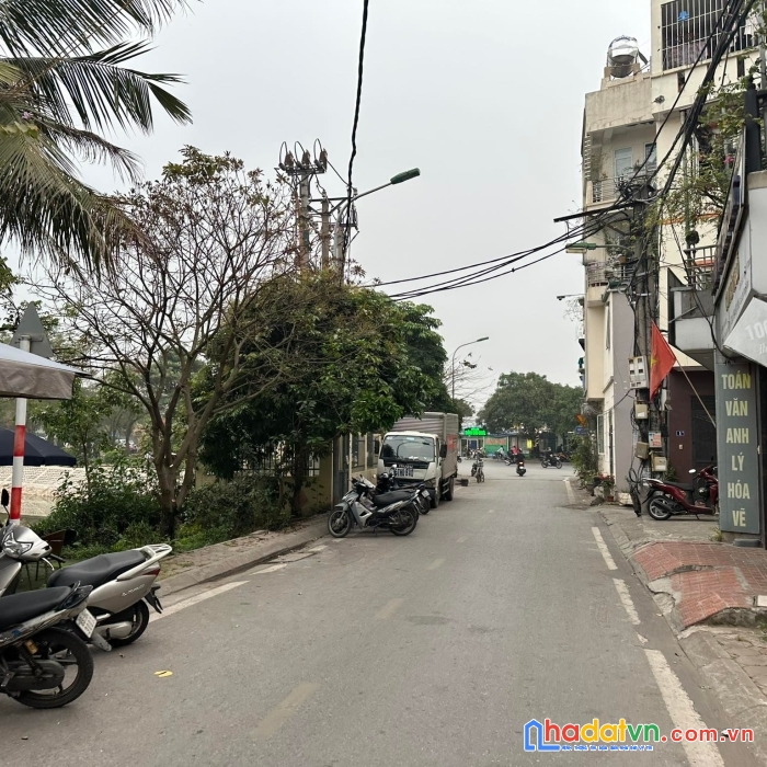 Bán đất mặt ngõ ô tô tránh vỉa hè kinh doanh view hồ thạch bàn khu vực tiềm năng