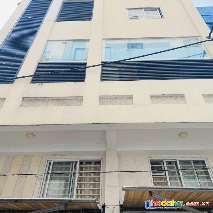 Bán gấp nhà hòa hảo, 5 phòng, hẻm xe hơi, 7.8 tỷ.