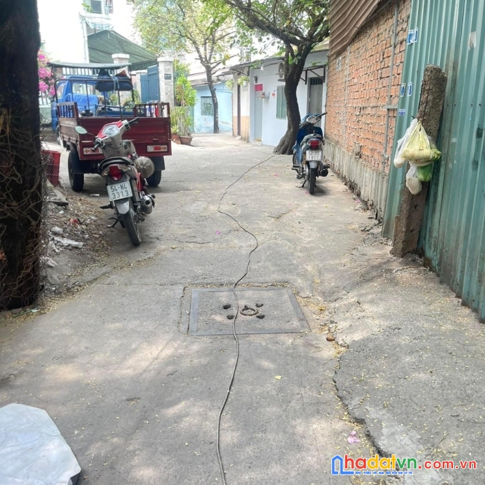 Bán nhà c4 đường tây thạnh, hẻm ba gác, 109m2 chỉ 5 tỷ, ngang khủng 4.7m