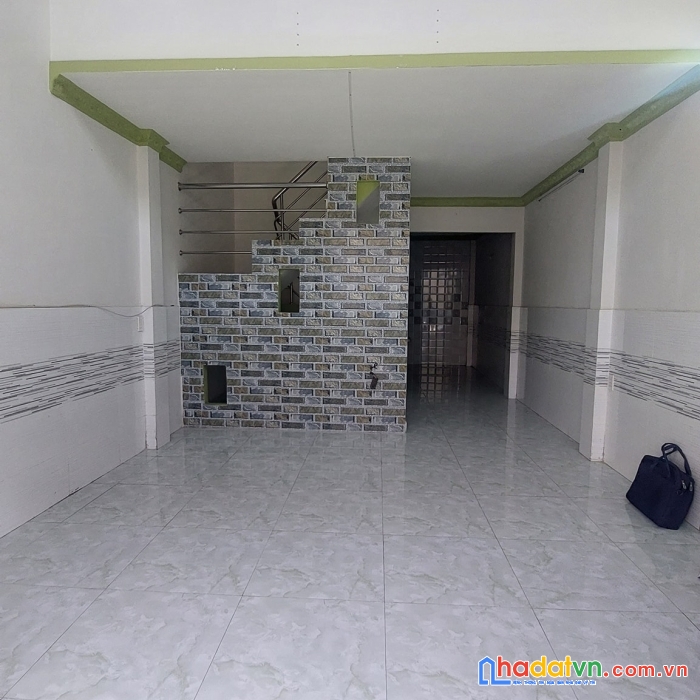 Nhà mới khủng ông ích khiêm - p5- q11 - 3 tầng - dt vip 4 x10m - chỉ 4 tỷ xíu