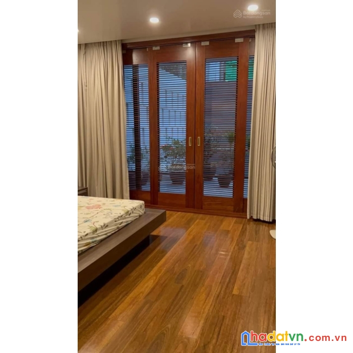 Bán nhà đẹp mặt phố quốc tử giám, nguyễn thái học, ba đình, 100m2, mt 6m, ô tô, kd đỉnh, giá 55