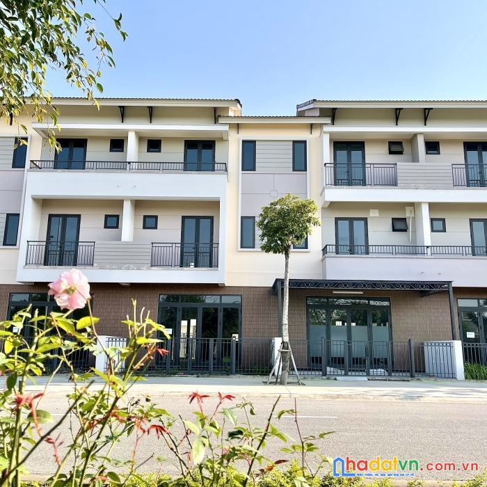 Chính chủ bán nhà phố trục thông view sông siêu hiếm giá đáy