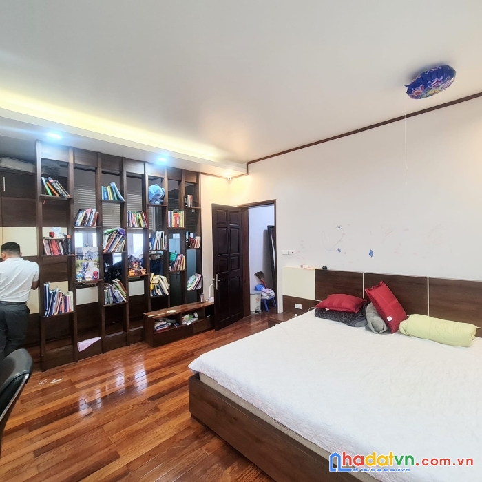 Bán nhà phố ngọc khánh, ba đình, ở ngay, gần phố, 32m2 4t mt5m, giá 3.8 tỷ