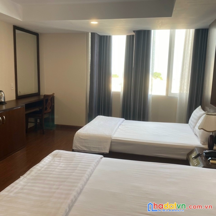 Chủ định cư mỹ cần sang nhượng khách sạn tâm huyết - cạnh bãi tắm du lịch trần phú