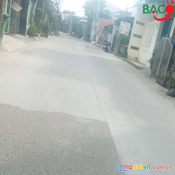 Nhà mặt tiền kinh doanh 1 trệt 1 lầu, 67m2, đường oto thông, sổ riêng thổ cư, p. long bình, biên