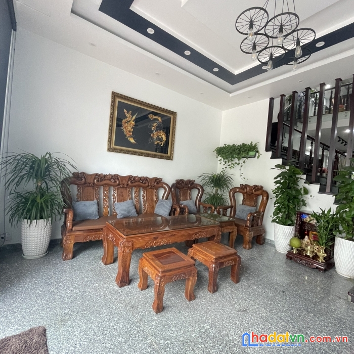 Bán nhà mặt đường b1 khu đô thị vĩnh điềm trung gần siêu thị go phù hợp ở và kinh doanh.
