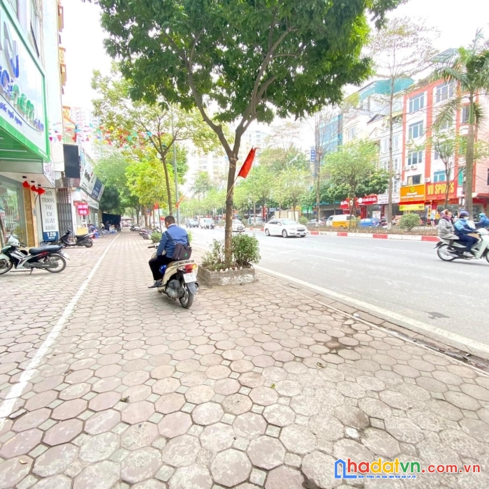 10 m ra tân mai lớn, 60m2x5t, mt 4m,  kd +vp, thang máy,  7 chỗ vào nhà, giá 11.5 tỷ