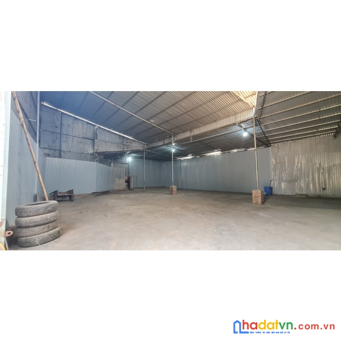 Cho thuê 450m kho xưởng tại đông ngạc, bắc từ liêm, hà nội.sẵn điện 3 fa nước sạch container đỗ