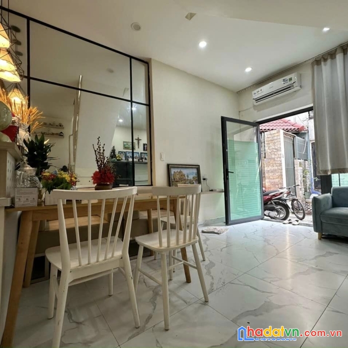 Nhà xinh - thống nhất gò vấp - 2 tầng - 4.5 x 6.5 - chỉ 2.68 tỷ