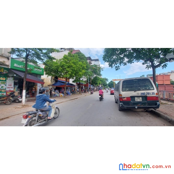 Bán nhà thanh xuân, mp vũ tông phan, 245m, 4t, mt 11m, 2 vỉa hè, kd đỉnh, 60 tỷ, 0937651883.
