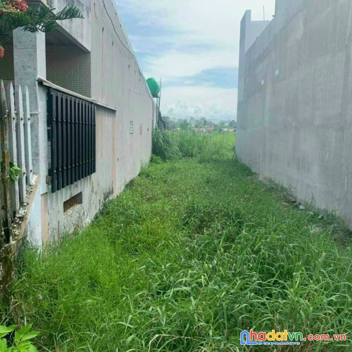 Chính chủ cần bán lô đất đẹp tại thị trấn hậu nghĩa, huyện đức hoà, tỉnh long an