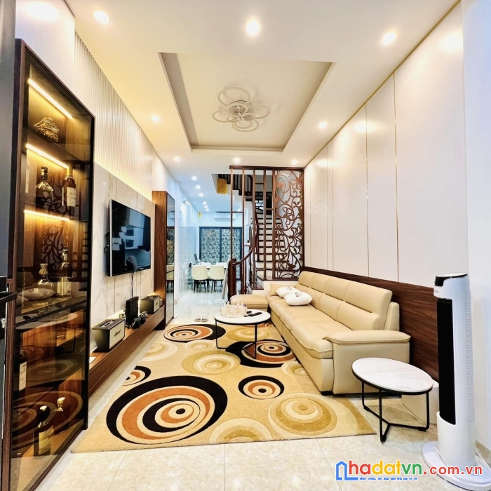 Bán nhà xã đàn, đống đa, nhà đẹp, ô tô 10m, 56m2 5 tầng, giá 6.5 tỷ