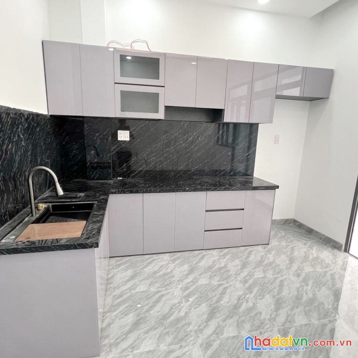 Nhà mới 4 tầng âu dương lân, p3q8 giá : 5.7 tỷ (tl)